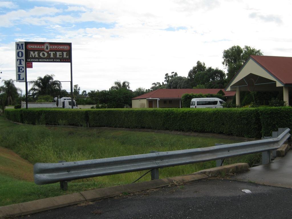 Emerald Explorers Inn Exterior foto